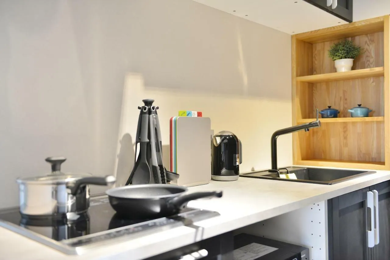 Apartment Real Life Meguro River Tokyo
